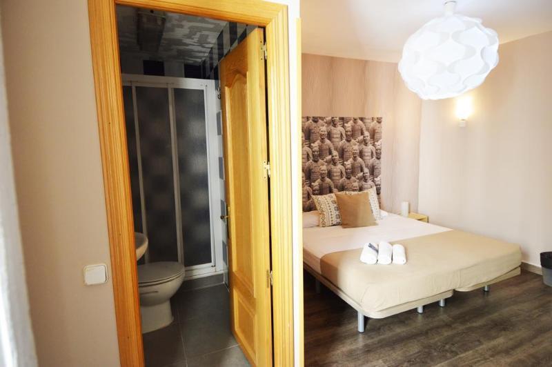 Los Amigos Hostel Madryt Zewnętrze zdjęcie
