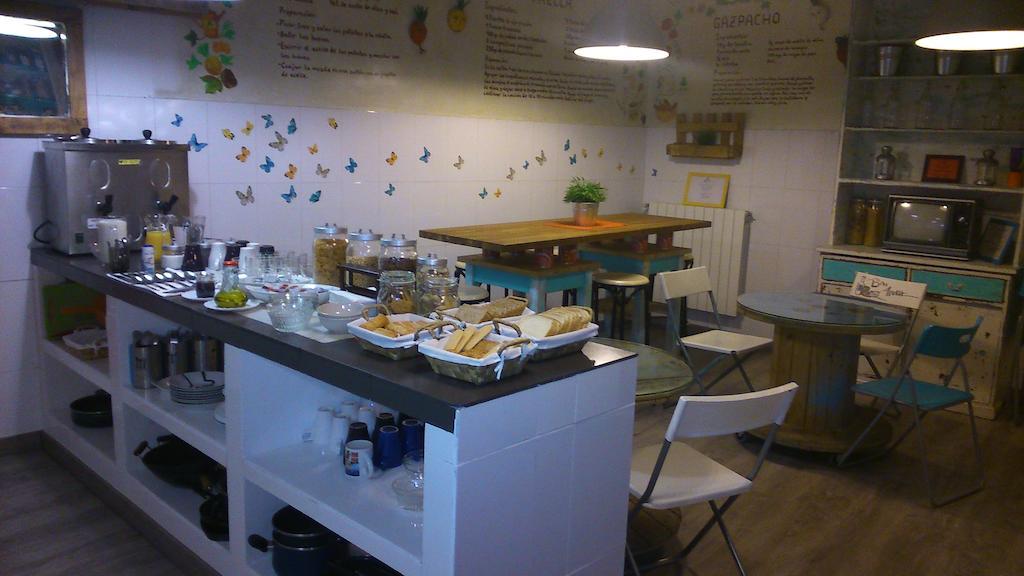 Los Amigos Hostel Madryt Zewnętrze zdjęcie