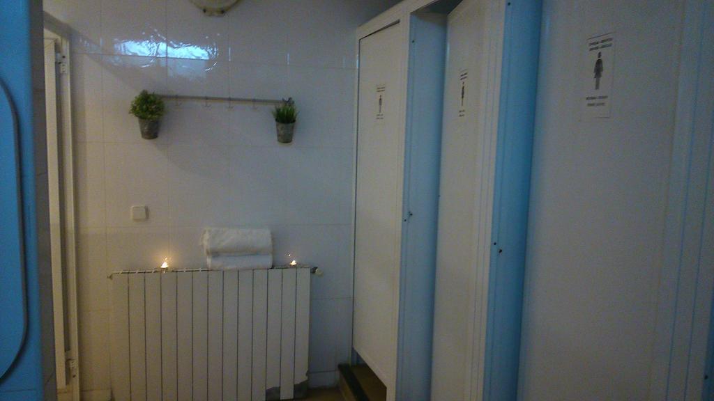 Los Amigos Hostel Madryt Pokój zdjęcie